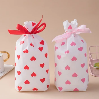 Подаръчни пакети със сърца на Св. Валентин Набор от 50 опаковки за бисквити и бонбони за партита в чест на Деня на Свети Валентин, сватба, годеж